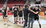 VARESE. BASKET. FINALE E PREMIAZIONI TORNEO GIOVANI LEGGENDE MEMORIAL SANDRO GALLEANI NELLA FOTO ESULTANZA FINALE TEAM OHIO