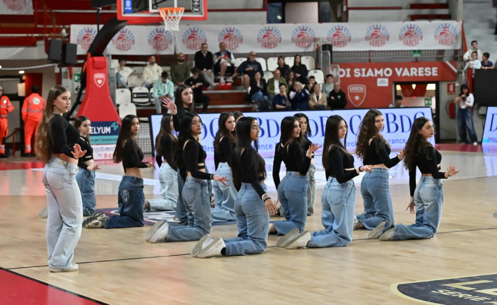 VARESE. BASKET. FINALE E PREMIAZIONI TORNEO GIOVANI LEGGENDE MEMORIAL SANDRO GALLEANI NELLA FOTO BALLETTO