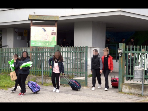 Lettera dei genitori di Pioltello: 'Noi sosteniamo la scuola'