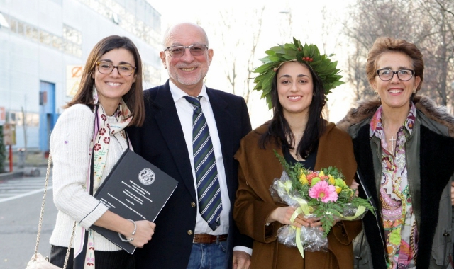 Fabio Limido con la figlia Lavinia alla sua destra, e l’altra figlia Cecilia e la moglie Marta alla sua sinistra