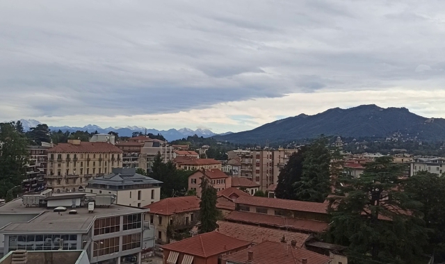 Il cielo sopra Varese nella mattinata di sabato