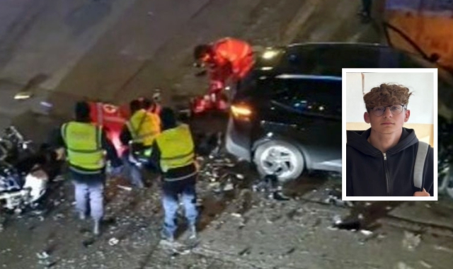 L’incidente di sabato notte e nel riquadro la vittima, Alessio Napolitano 