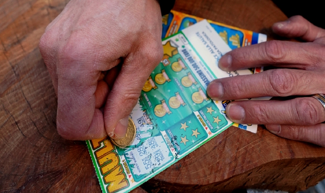 Ventidue biglietti erano vincenti (foto Archivio)