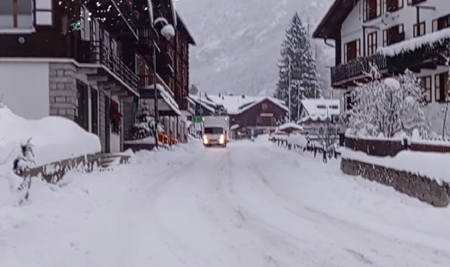 A Macugnaga cadono altri 20 centimetri di neve