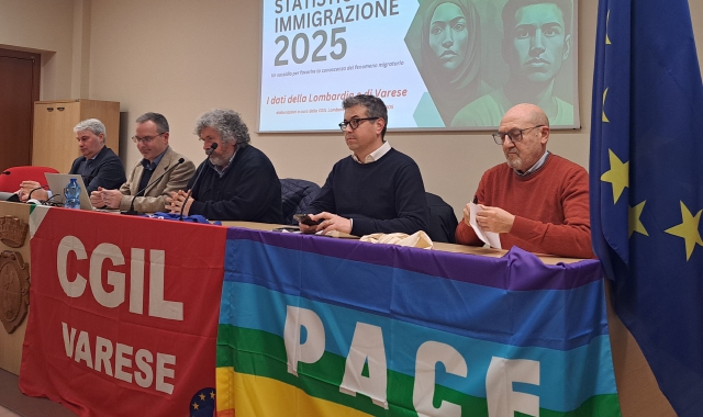 «Non si può parlare con un razzista»: Cassani contestato