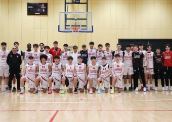 Giovani leggende, le straniere dettano subito legge