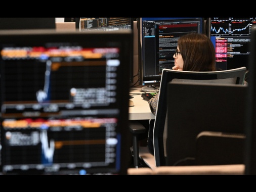 Borsa: l'Europa cauta con lente su Trump-Xi, Milano +0,21%