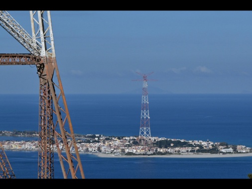 Morelli, osserviamo inchiesta ma percorso del ponte sullo Stretto va avanti