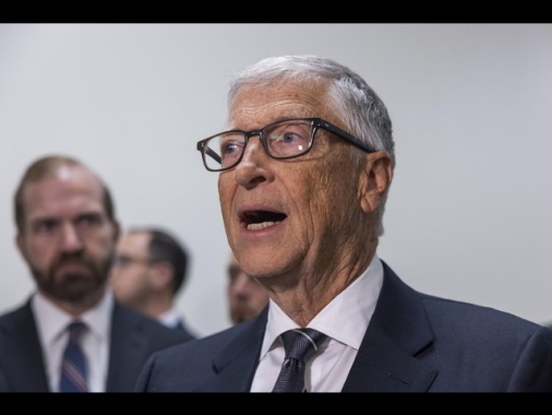 Bill Gates ammette, 'non avrei mai dovuto incontrare Epstein'