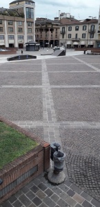 Pulizia piazza repubblica 