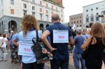 VARESE MANIFESTAZIONE NO GREEN PASS IN PIAZZA MONTE GRAPPA ORGANIZZATA DA FRANCESCO TOMASELLA CON INTERVENTO DI GIANLUIGI PARAGONE