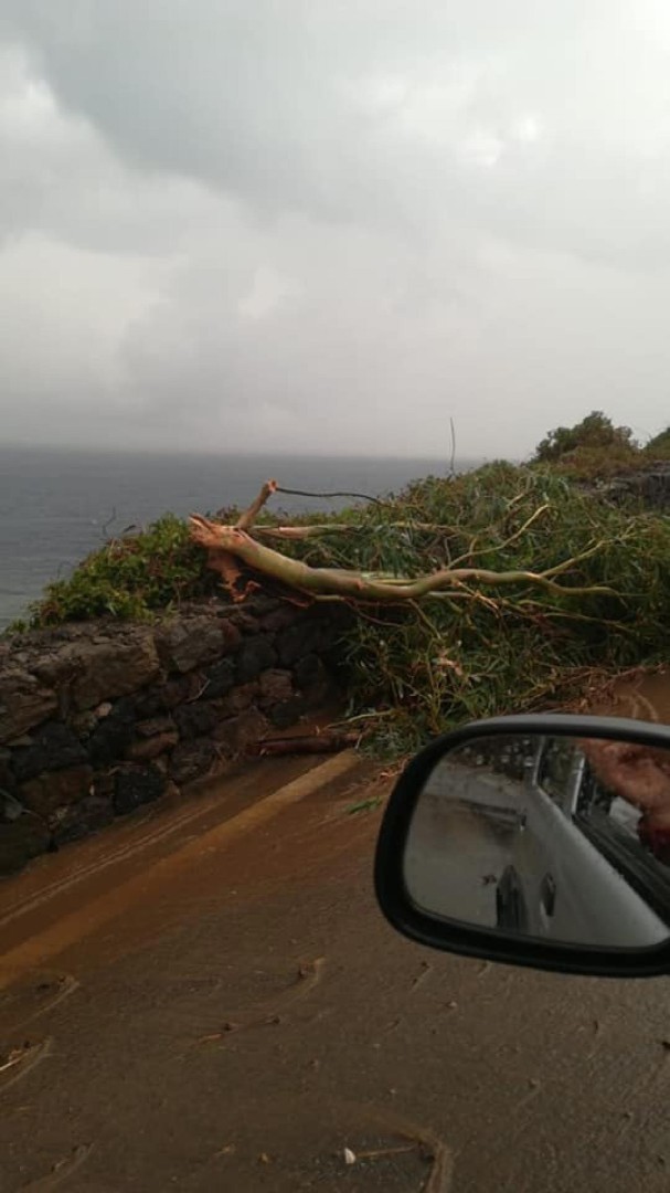 Tromba d'aria a Pantelleria, due morti e 9 feriti