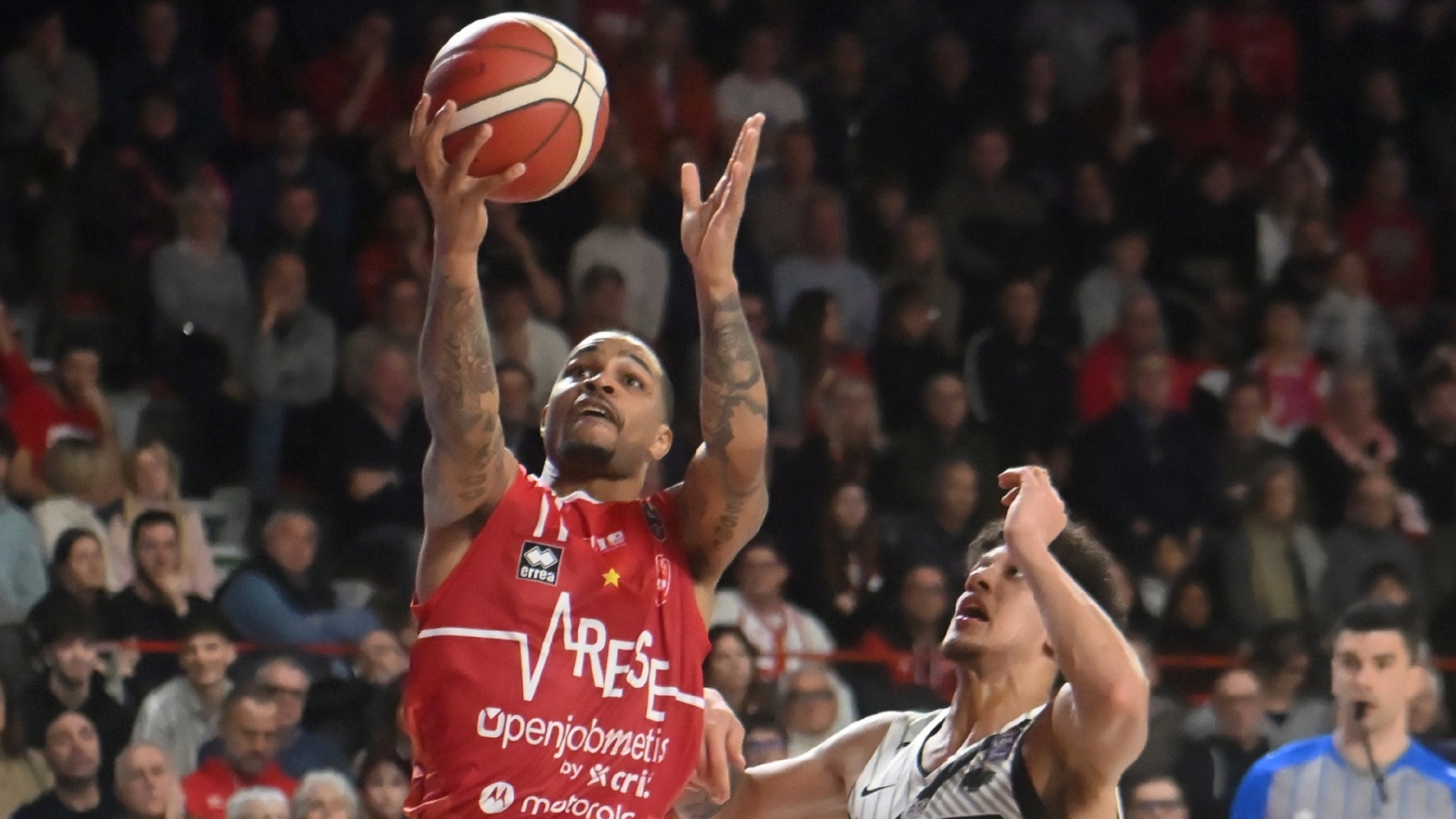 VARESE. BASKET LBA. OPENJOBMETIS VARESE - DOLOMITI ENERGIA TRENTINO NELLA FOTO SYKES