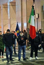 VARESE. CORTEO ESTREMA DESTRA COMMEMORAZIONE FOIBE DALLA STAZIONE FS A PIAZZA MONTE GRAPPA NELLA FOTO