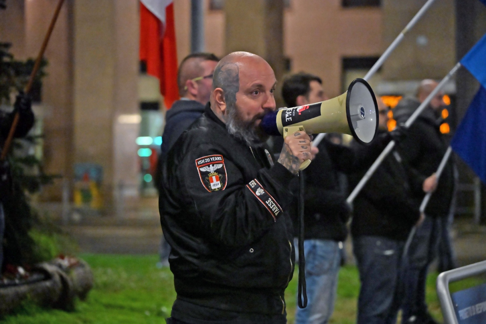 VARESE. CORTEO ESTREMA DESTRA COMMEMORAZIONE FOIBE DALLA STAZIONE FS A PIAZZA MONTE GRAPPA NELLA FOTO ALESSANDRO LIMIDO