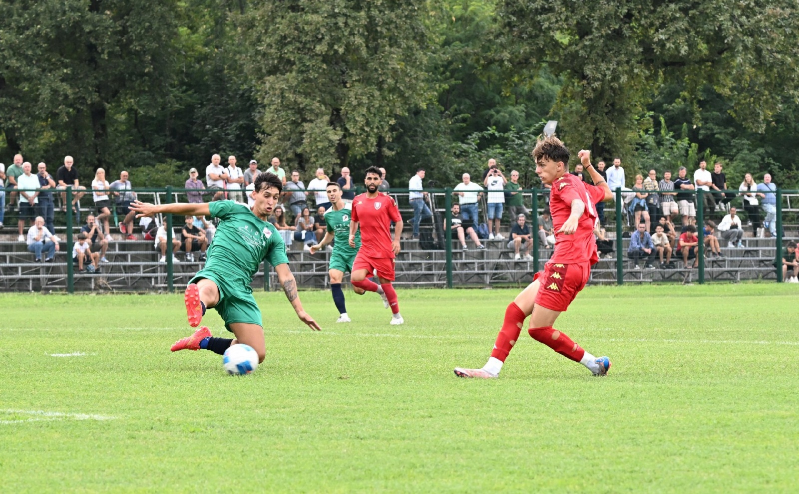 LENTATE SUL SEVESO LENTATESE VARESE CALCIO NELLA FOTO PLISCOVAZ PRIMO GOL VARESE