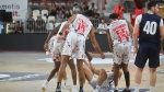 VARESE. BASKET. AMICHEVOLE OPENJOBMETIS VARESE-BLU BERGAMO NELLA FOTO RENFRO E FREEMAN AIUTANO LIBRIZZI