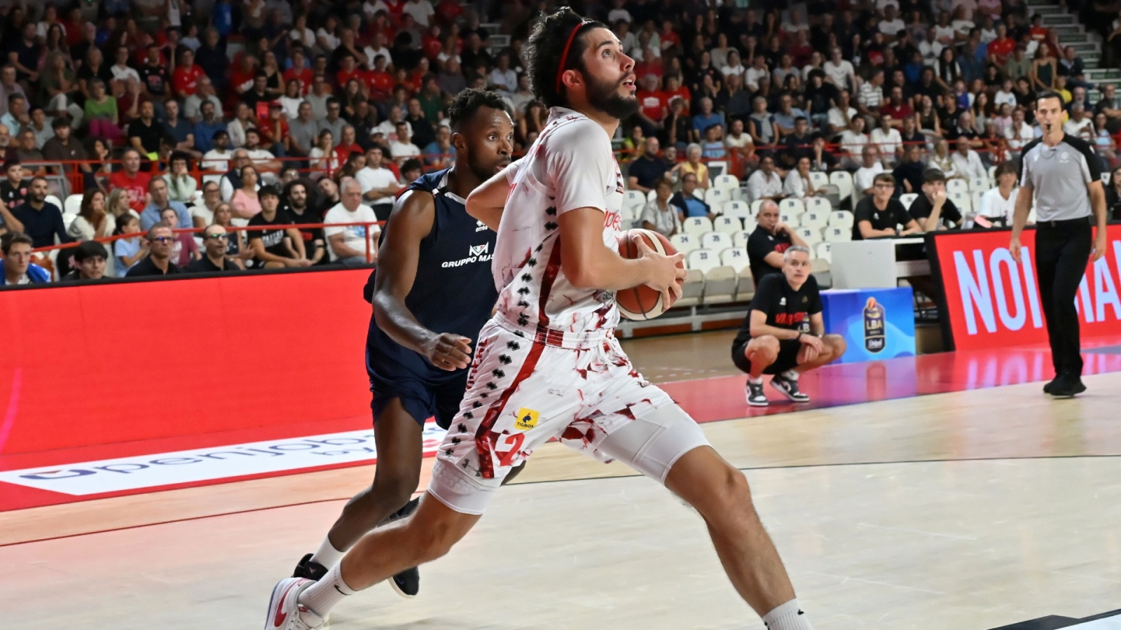 VARESE. BASKET. AMICHEVOLE OPENJOBMETIS VARESE-BLU BERGAMO NELLA FOTO ALVITI