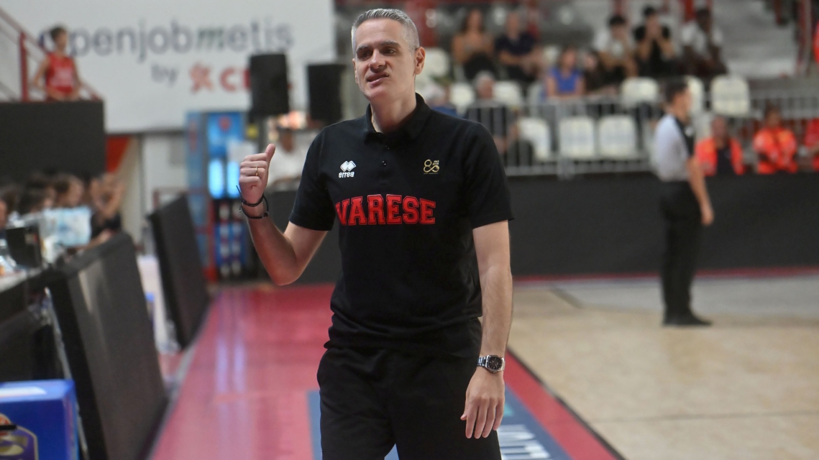 VARESE. BASKET. AMICHEVOLE OPENJOBMETIS VARESE-BLU BERGAMO NELLA FOTO COACH KASTRITIS
