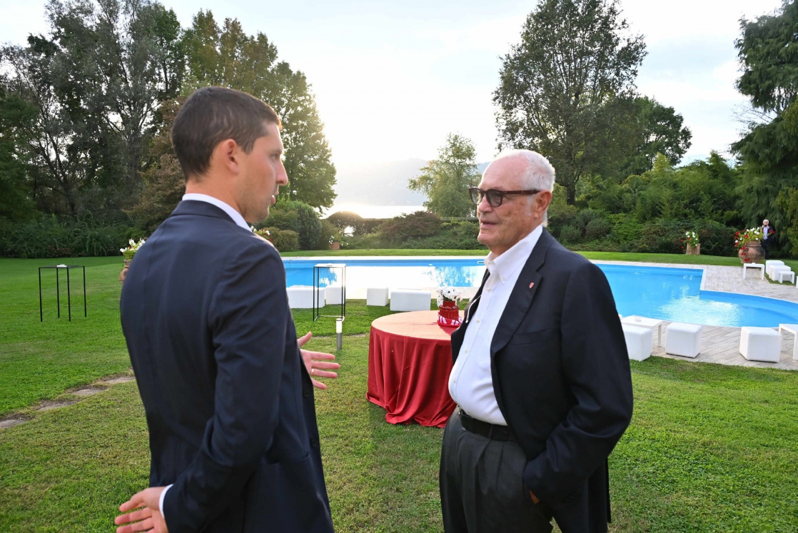 MONVALLE. PRESENTAZIONE SQUADRA E MAGLIE OPENJOBMETIS PALLACANESTRO VARESE 2025 2026 A VILLA IL GERANEO NELLA FOTO TOTO BULGHERONI E ZACH SOGOLOW