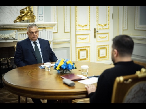 Orban, 'subito tregua in Ucraina'. Zelensky, 'pace giusta'