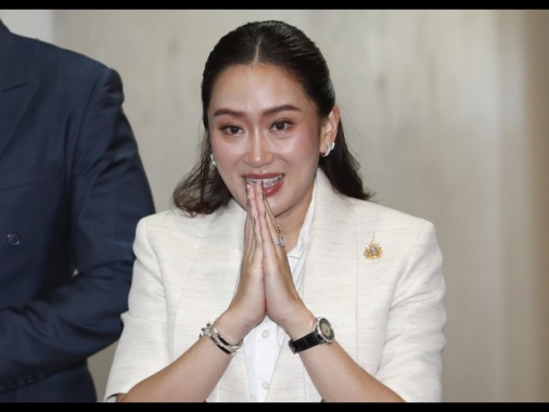 Thailandia: parlamento elegge premier figlia del tycoon Thaksin