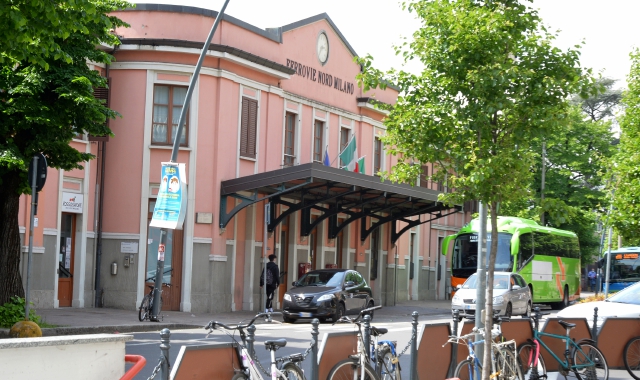 La stazione di Saronno (foto Archivio)