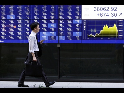 Borsa: Tokyo, apertura in lieve rialzo (+0,27%)