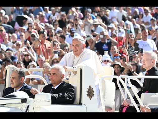 Il Papa, 'respingere i migranti è un peccato grave'