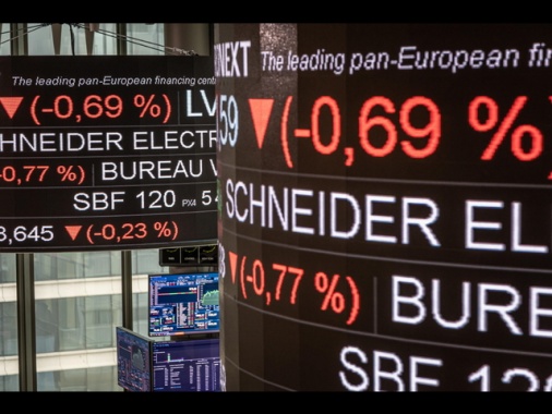 Borsa: l'Europa chiude in rosso, Francoforte -1%