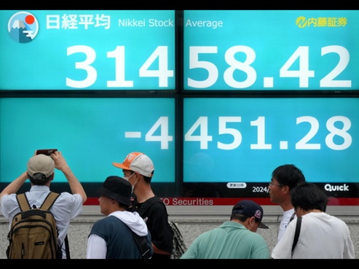 Borsa: l'Europa verso calo in scia Asia, lente su lavoro Usa