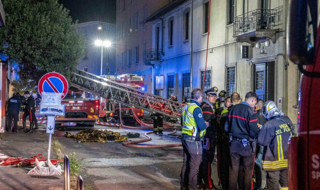 Rogo e tre morti in un emporio di prodotti cinesi a Milano