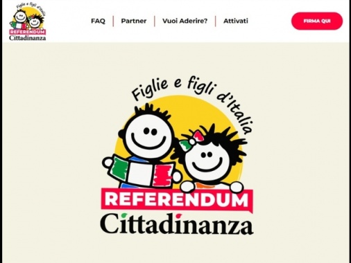 Referendum, ieri raccolte 155mila firme, è record