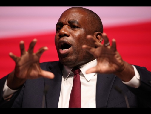 Lammy, 'basta raid su Libano e Israele, troppe vittime civili'