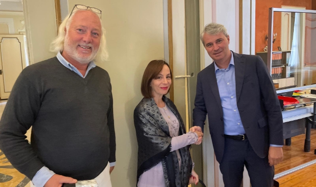 Massimo Rovera e Federica Crupi del Comitato di piazza Repubblica ricevuti dal sindaco di Varese, Davide Galimberti (foto Angelo Puricelli/BLITZ)