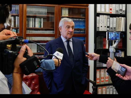 Tajani sullo ius sanguinis, 'la cittadinanza è una cosa seria'