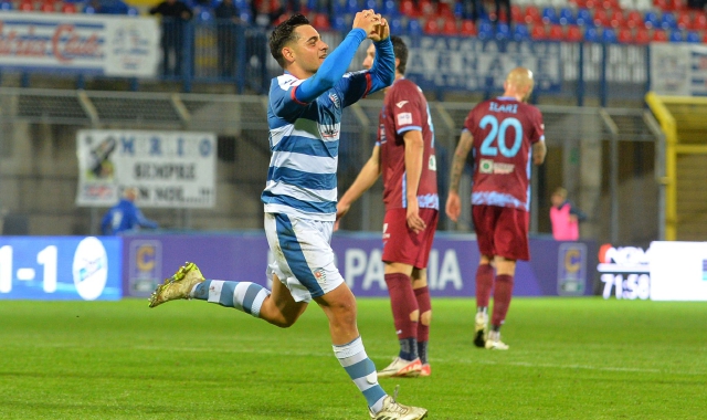 L’esultanza di Marco Somma dopo il gol del 2-1 (foto Domenico Ghiotto/BLITZ)