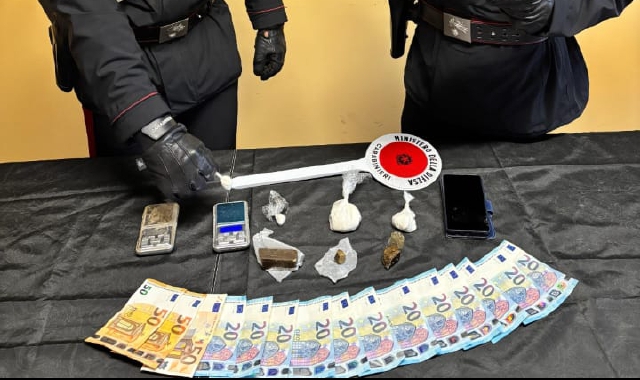 Hashish e ketamina in casa, arrestato a Sesto Calende