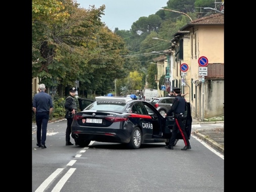 Donna uccisa in un paese vicino a Firenze