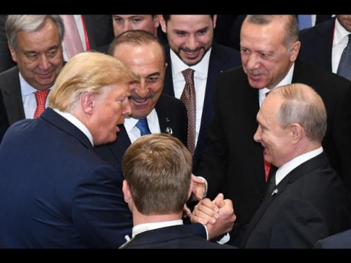 Trump, 'penso che io e Putin ci parleremo'