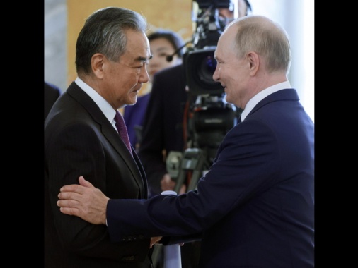 Missione di Shoigu in Cina, domani vedrà Wang