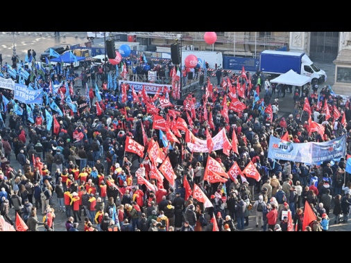 Cgil e Uil, 'lo sciopero è riuscito, adesione oltre il 70%'