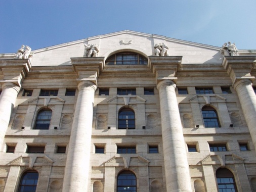 Borsa: Milano apre in calo (-0,04%)