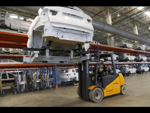 Istat, produzione industria ad ottobre, -3,6% su anno