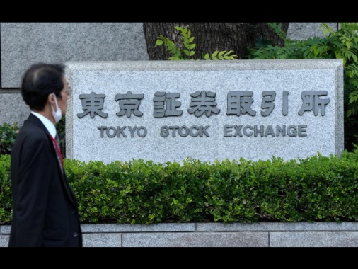Borsa: Asia in generale rialzo, future contrastati, Tokyo +1,19%
