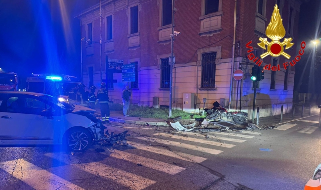 Scontro tra auto e moto: paura a Samarate