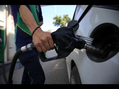 Codacons, 'i rincari della benzina sono ingiustificati'