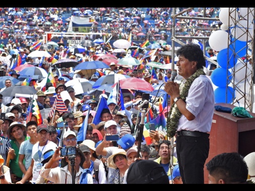 Bolivia, Morales: 'mi vogliono eliminare dalle presidenziali'