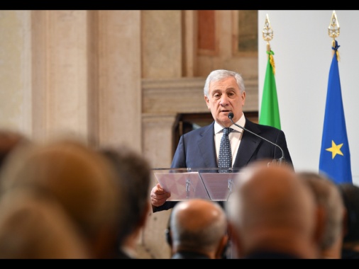 Tajani, aspettiamo proposte sinistra sul tecnico per Consulta