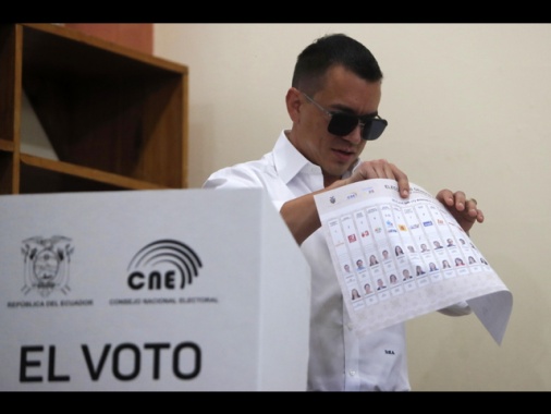 Ecuador, Noboa e Gonzalez al ballottaggio il 13 aprile